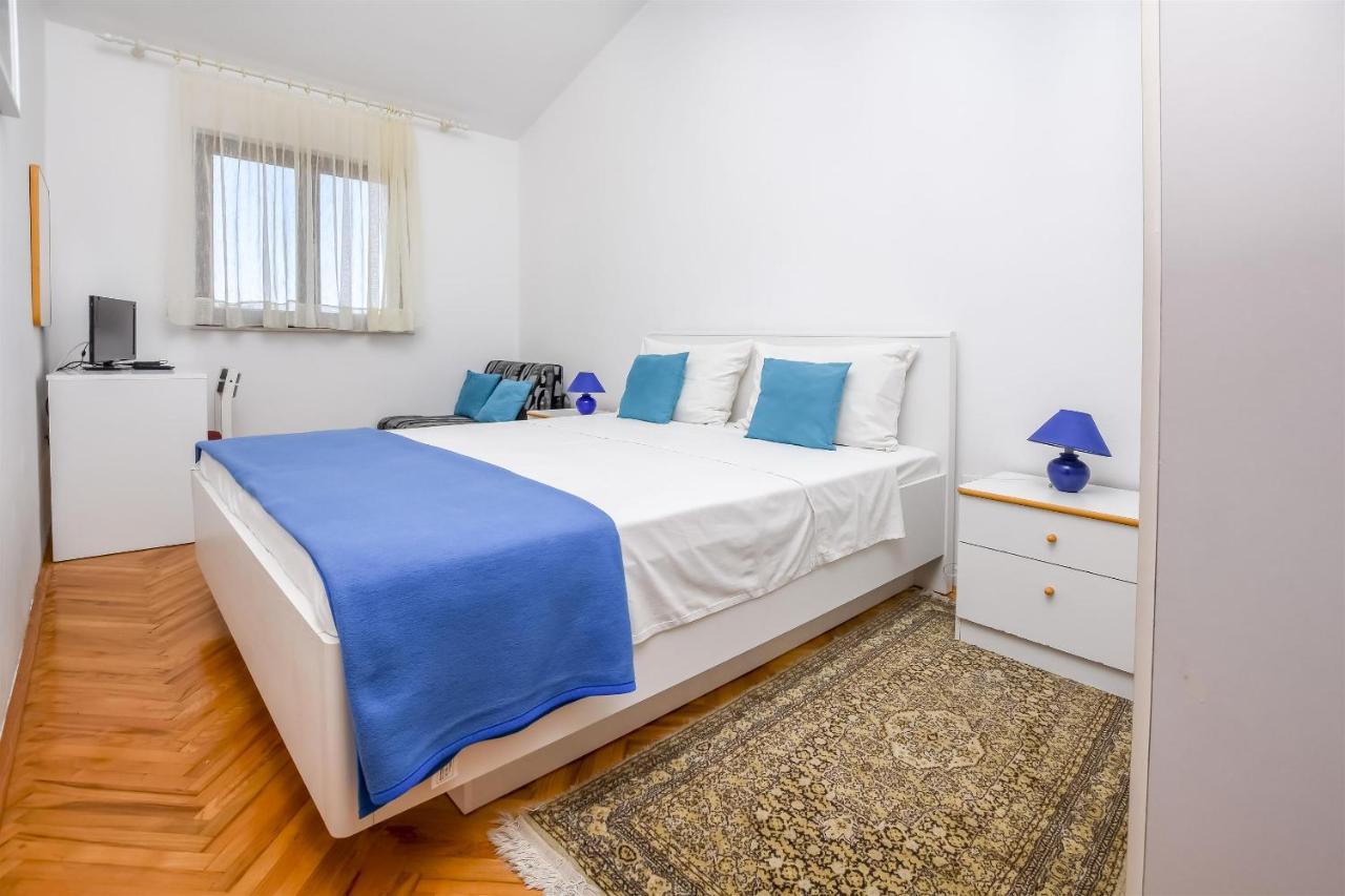 Apartments Viktor ロゴズニッツァ エクステリア 写真